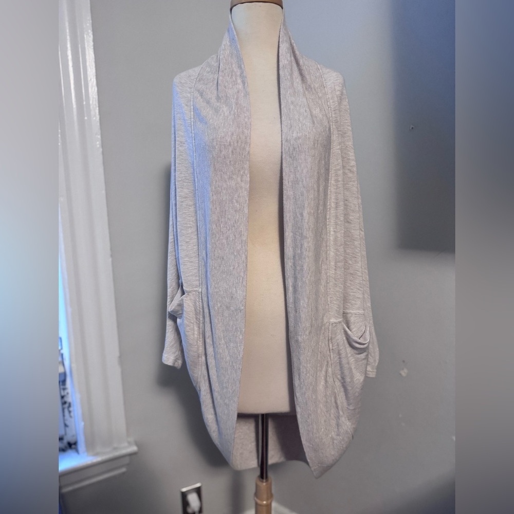 Athleta cocoon sweater in oatmeal color